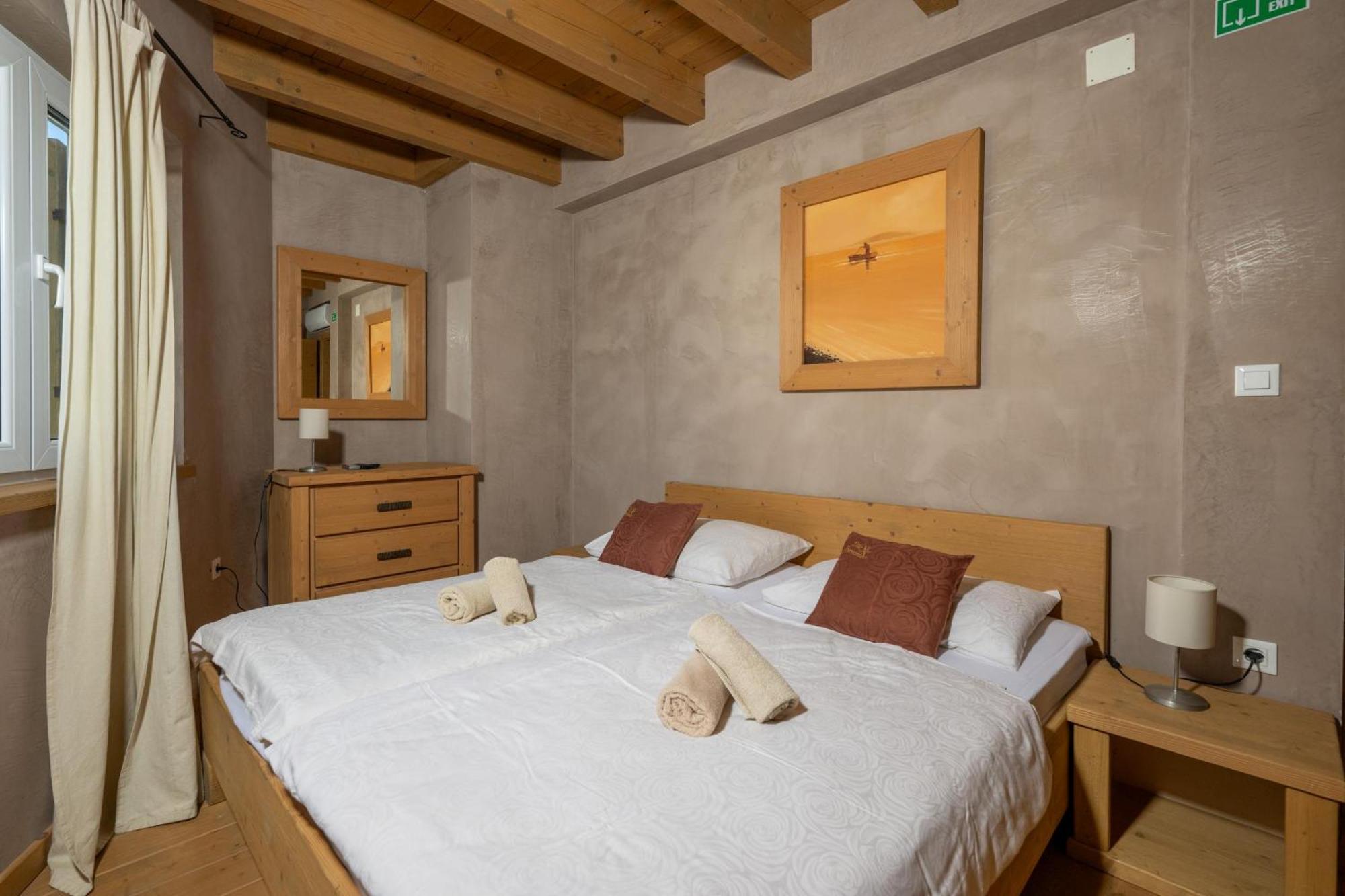6-Bedroom Villa Chiara With Sea View Premantura Ngoại thất bức ảnh