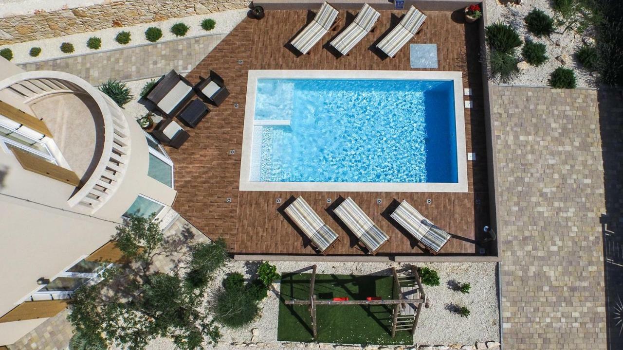 6-Bedroom Villa Chiara With Sea View Premantura Ngoại thất bức ảnh